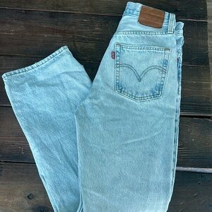 LEVIS RIBCAGE WEDGIE STRAIGHT ANKLE JEANS